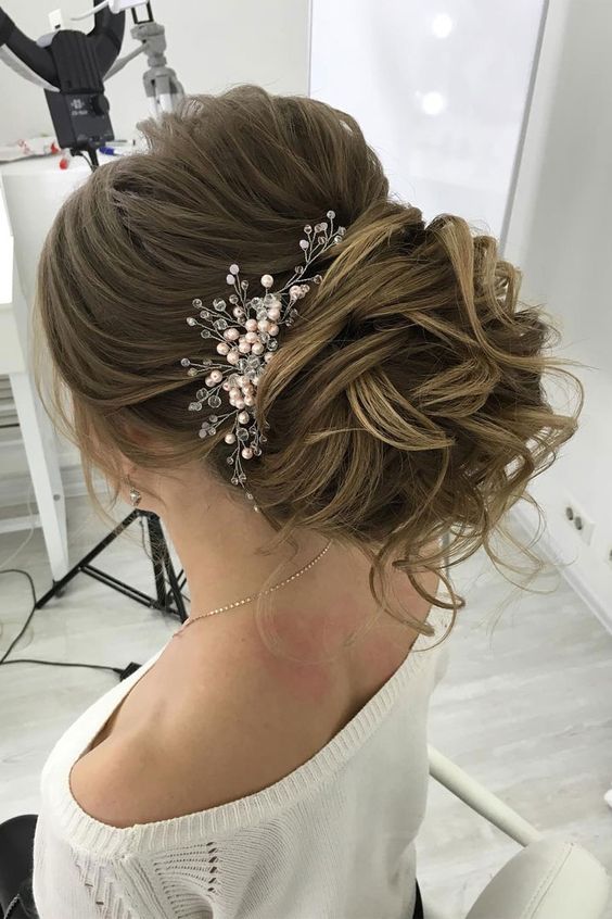 The best hairstyles | Bridal updo | fabmood.com #weddinghair #harido updo hairstyle #promhair #besthairstyle #hairstyle #hairstyleideas #hairinspiration
