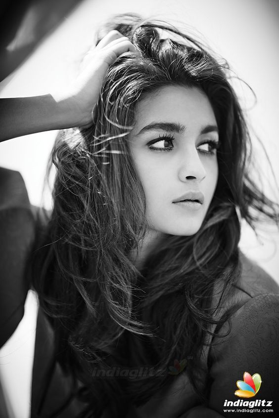 Alia Bhatt Photos - Bollywood Actress photos, images, gallery, stills and clips - IndiaGlitz.com