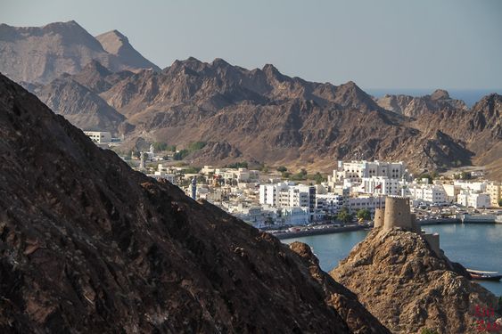 Hiking Muscat - view of Muttrah 2