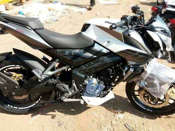 2017 #Bajaj #Pulsar #200NS to continue with underbelly exhaust