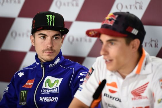 ส่อง 20+ ภาพ ขวัญใจแม่ยกชาวบรีรัมย์ มาเวริค บีญาเลส นักบิดโมโตจีพีทีม Movistar Yamaha