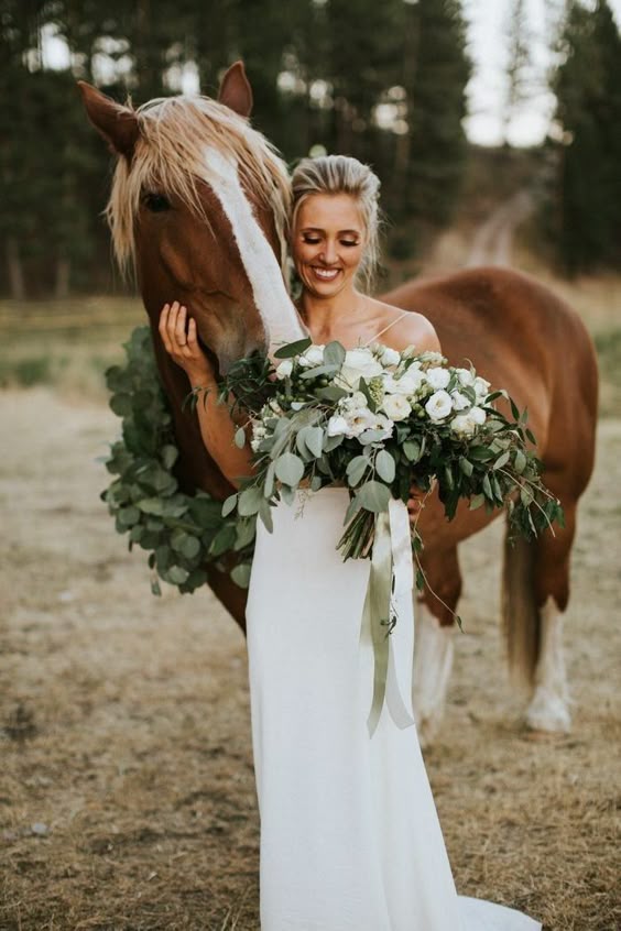 25 Old-Fashioned Country Wedding Ideas