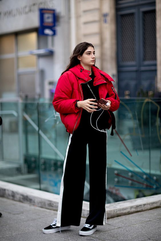 Click through to see our favorite street style looks fresh from Paris and get some much-needed late-winter wardrobe inspo.