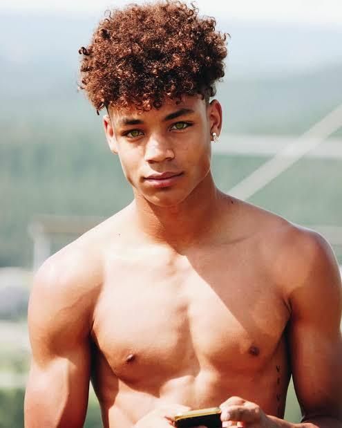 I Wanted To Get An Undercut And Keep The Top Curly Like In This