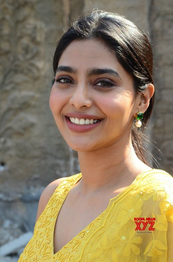 Actress Aishwarya Lekshmi Stills From Godse Movie Launch Press Meet - Social News XYZ
