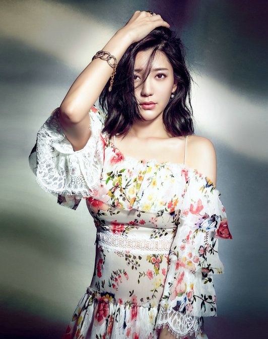 Puff Kuo poses for photo shoot