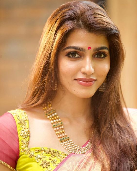 Sai Dhanshika HD Photos – Tamil Actress Diary