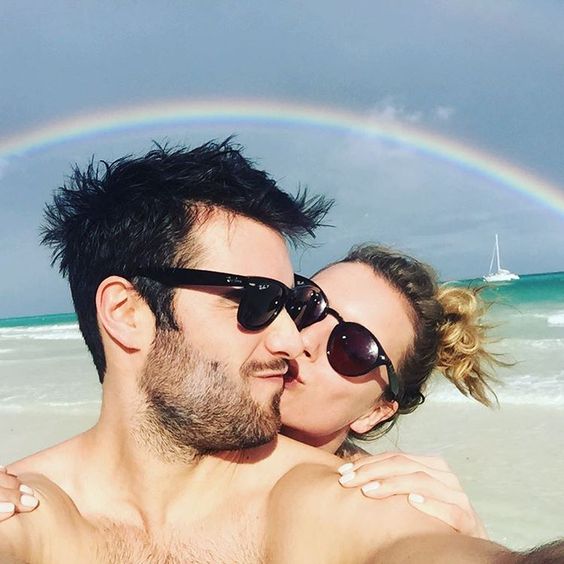 Emily VanCamp engaged to \'Revenge\' co-star Josh Bowman