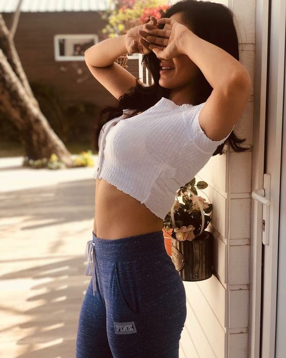 khushali-kumar