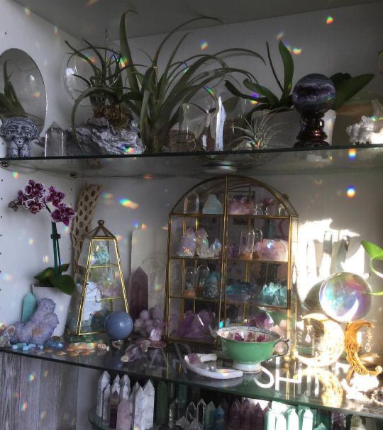 Pin By Poly On Stuff Crystal Room Witchy Decor - Healing Crystal Home Decor Pin By Poly On Stuff Crystal Room Witchy Decor - Healing Crystal Home Decor