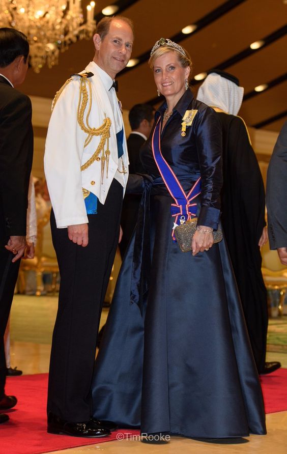 rt @royalfocus1 The Earl and Countess of Wessex attend #HMJubliEmas banquet at Istana Nural Iman #Brunei in honour of The Sultan's Golden Jubilee #Royals 6 Oct 2017