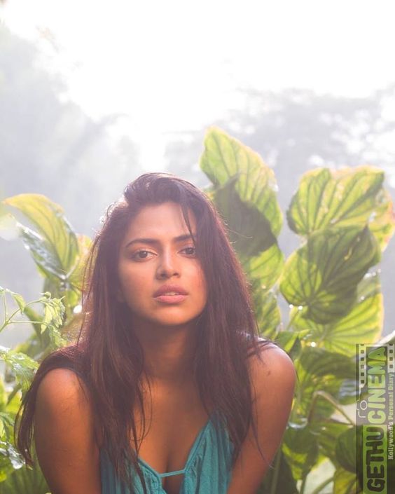 Actress Amala Paul 2018 Latest Social Media Images - Gethu Cinema