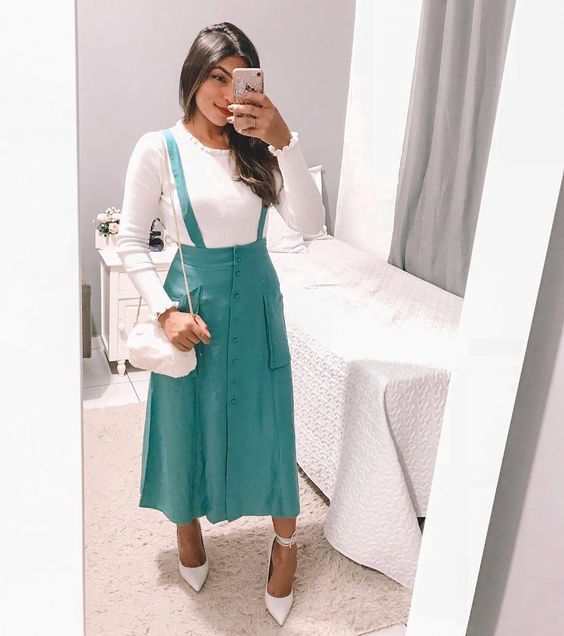 Boa noite amores! Só quem ama J a r d i n e i r a ð Essa é super romântica ðð¼ð ⢠- ⢠Ela está disponÃvel na loja @atenamodas ð Blusa lindaâ¦