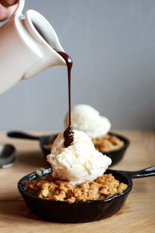 Oatmeal Cookie Banana Crisp with Chocolate Kahlua SauceWhere Alcohol Is The Main Ingredient