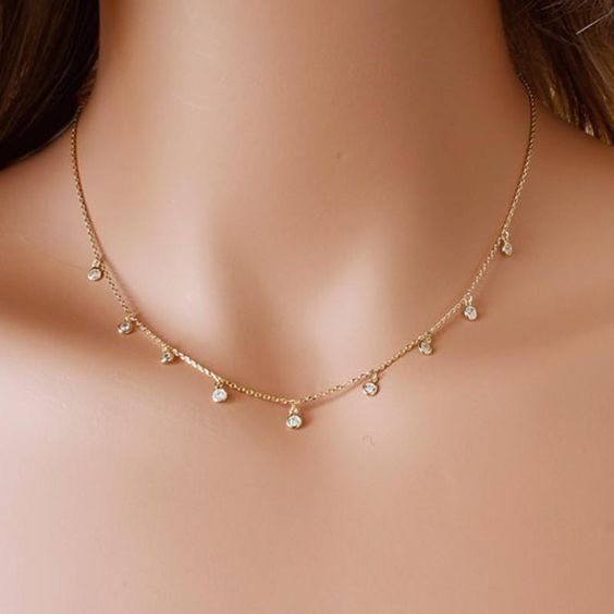 Elegante und stylische Halsketten?✨ Dann schau mal bei uns Elegante und stylische Halsketten?✨ Dann schau mal bei uns