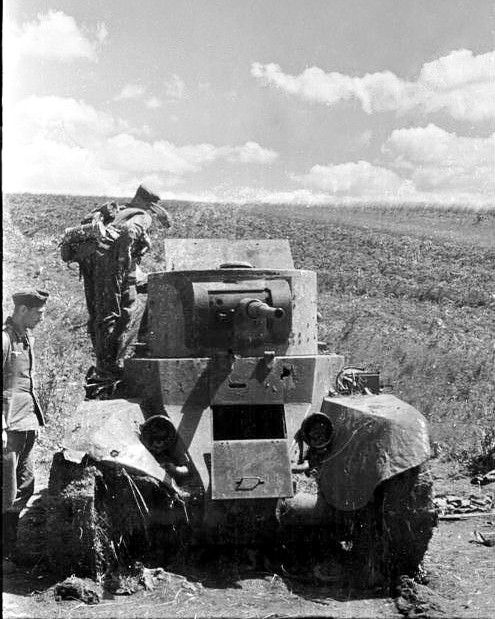 German Soldiers Examine A Destroyed Soviet Bt 7 Tank July 1941 In