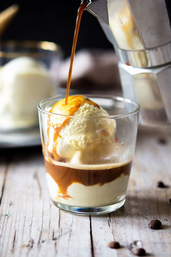 Affogato coffee