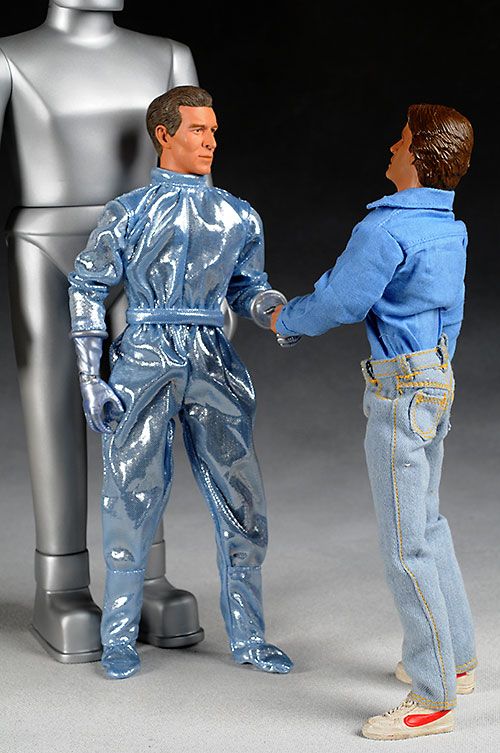 Gort And Klaatu Day The Earth Stood Still Action Figures Another Pop Culture Collectible Review By Michael Classic Sci Fi Movies Action Figures Pop Culture