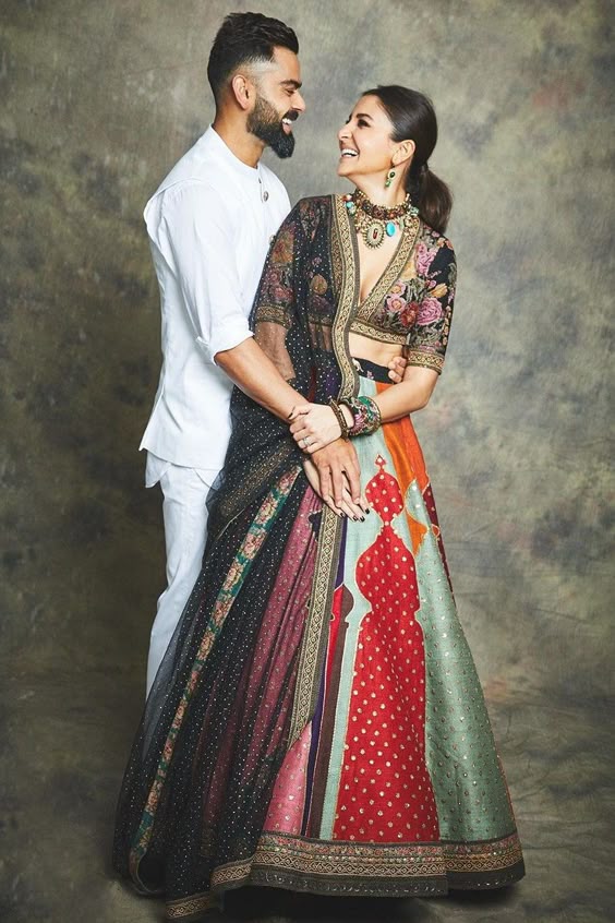 22 pictures that prove Anushka Sharma, Priyanka Chopra and other Bollywood celebrities are fans of Sabyasachi