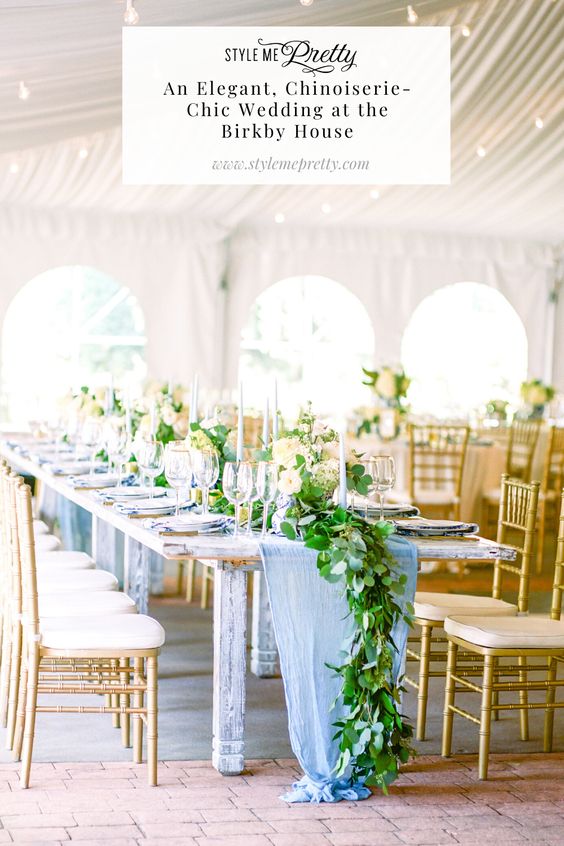 This summer wedding was centered around a chinoiserie-chic theme and we are here.for.it 🙌🏻 From the classic white and green floral arrangements to the margarita signature drinks, you’ll be swooning over this entire gallery on SMP! 💕 LBB Photography: @mandaweaver Venue: @birkbyhouse #classicwedding #summerwedding #virginiawedding #birkbyhousewedding