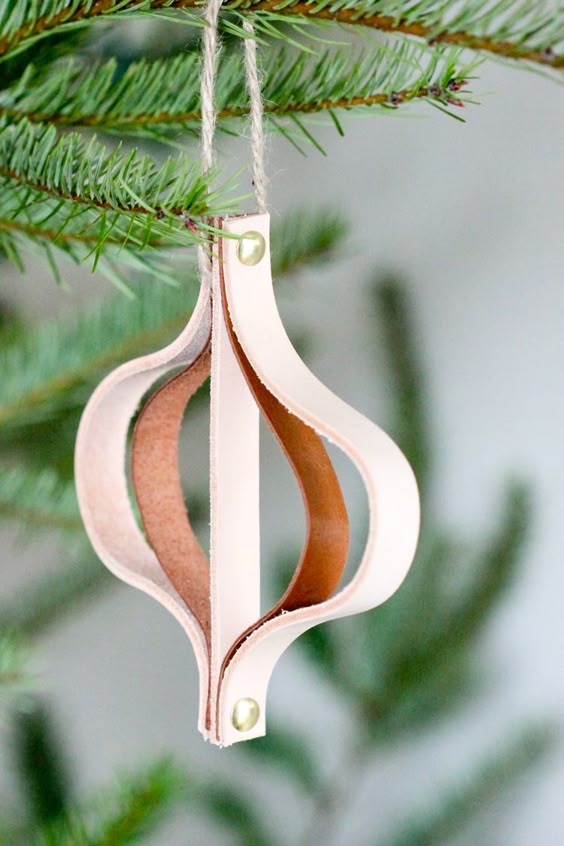 This Rustic Leather DIY Christmas Ornament is the perfect Christmas stocking stuffer for the cowboy or cowgirl in your life.