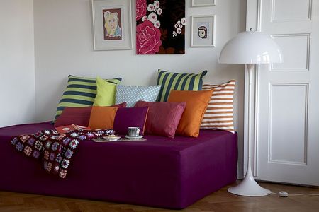 Transform Your Bed Into A Daybed Small Living Rooms Couches Room Trendy Transform Your Bed Into A Daybed, Turn A Double Bed Into Sofa