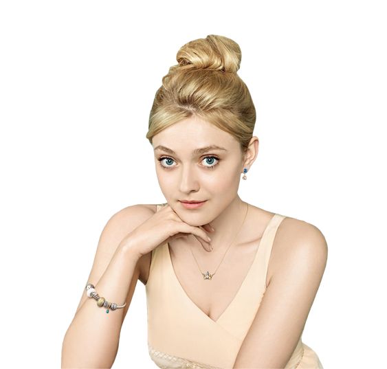 PNG dakota fanning by mystery marsee (2) by Mystery-Marsee on DeviantArt