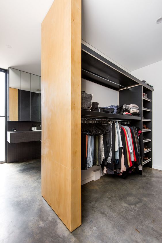 Architects Designed A Triangle House For This Oddly Shaped Property