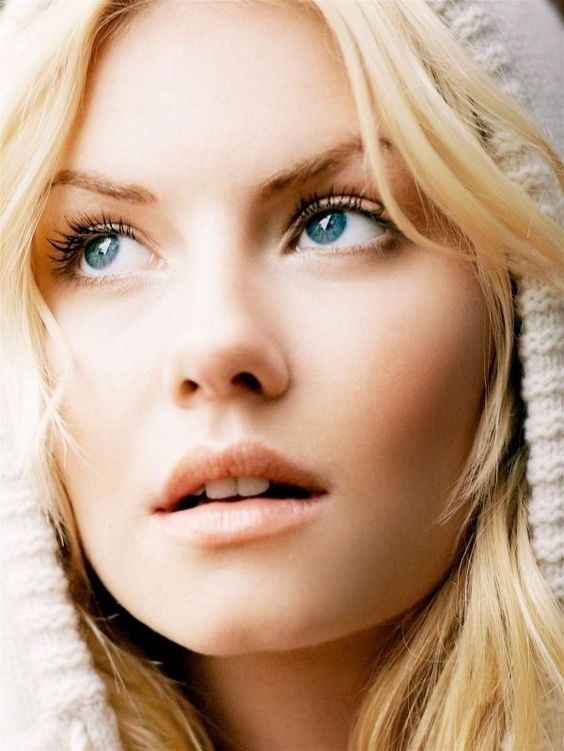 elisha-cuthbert