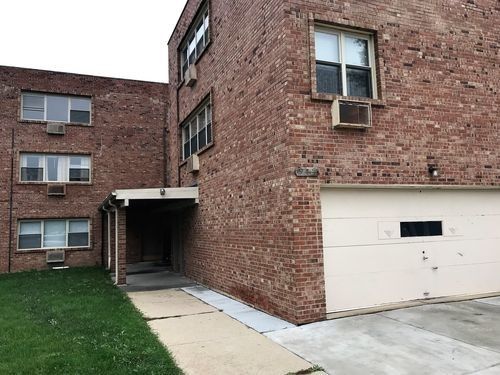 see apartment 3w for rent at 4924 mulford st in skokie il from 1300 plus find other available skokie apartments apartm apartment apartments for rent rental