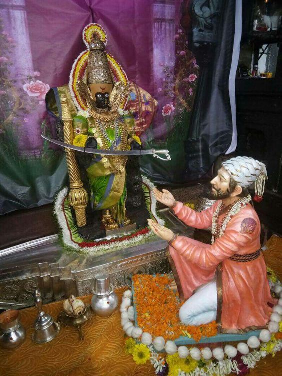 Chhatrapati shivaji maharaj blessed by lord bhavani