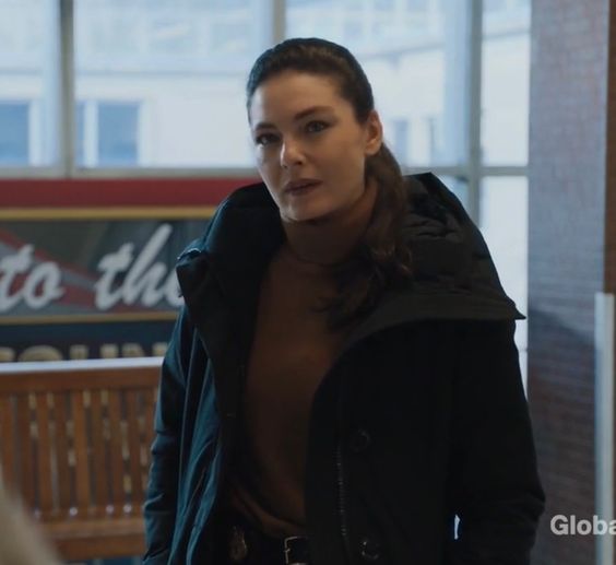 Alexa Davalos