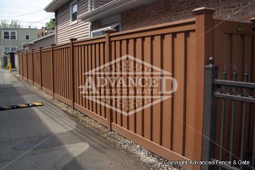 Wood Fences By Chicago Fence Contractor Chicago Fence Company Advanced Fence Servicing Chicago Chicagoland Suburbs Wood Fence Fence Contractor Fence