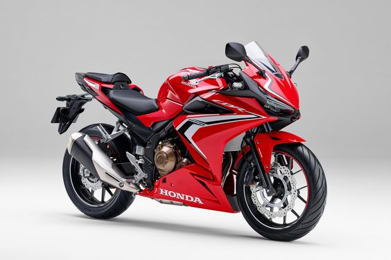 ホンダ、「CBR400R」のロゴデザインを変更。「CBR1000RR-R」と共通に
