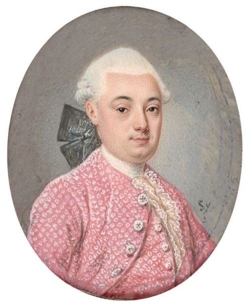 Ecole FRANCAISE vers 1760 Portrait d'homme en habit brodé rose et catogan Ivoire ovale 3,8 x 3,2 cm* Signé (?) à droite: Sy.. - CE LOT EST PRÃSENTà PAR LA MAISON DE VENTES DAGUERRE EXPERTISE: CABINET ⦠- Drouot & ses opérateurs - 12/11/2015
