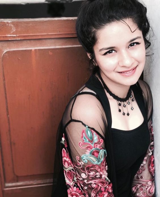 Avneet Kaur Follow @aRchit3298 on Twitter #beautiful #hot #traditional #fashion #beauty #cute #adorable #style #glamour #gorgeous #stunning #hotness #hottest #smile #sexy #bollywood #hollywood #success #pretty #life #daily #fitness #yoga #princess