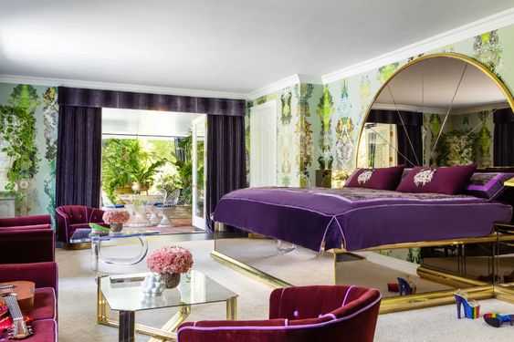 Step Inside Supermodel Cara Delevingne\'s Delightfully Dizzying Los Angeles Pad