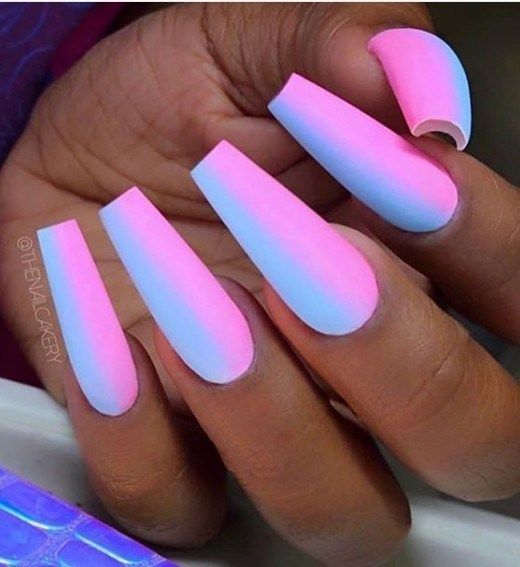 46 Mismatched Nail Ideas You Ll Want To Copy Immediately French Tip Nails Rainbow Nails Nail Tips