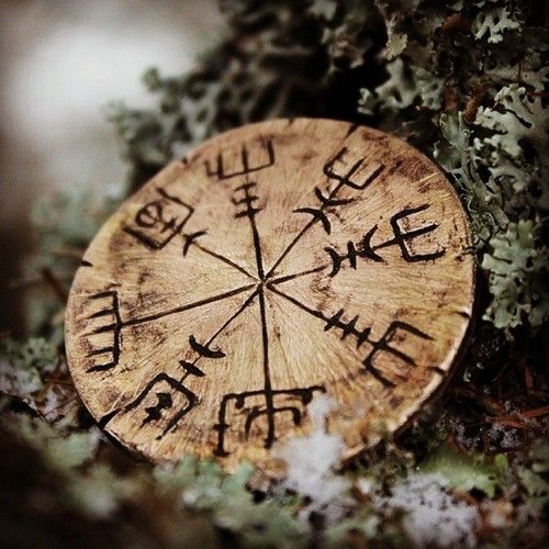 vegvisir-icelandic compass spell, to protect you from getting lost. have this tattooed on my left shoulder blade