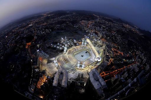 Masjidil Haram & Makkah from above | Beautiful mosques, Mecca images, Mecca