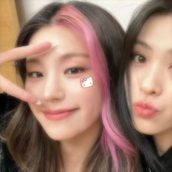 Yeji & Ryujin