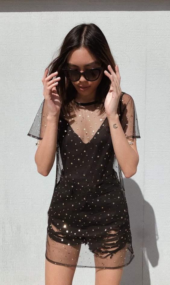 How To Wear Sexy Sheer Tops. Whether you're looking for an outfit for Coachella or another music festival, outfits for this upcoming spring and summer, to wear at work or just casually on the street, sheer tops will give you a fresh and elegant look. It doesn't matter your type of body, anyone can rock a sheer top, what matters is the styling!