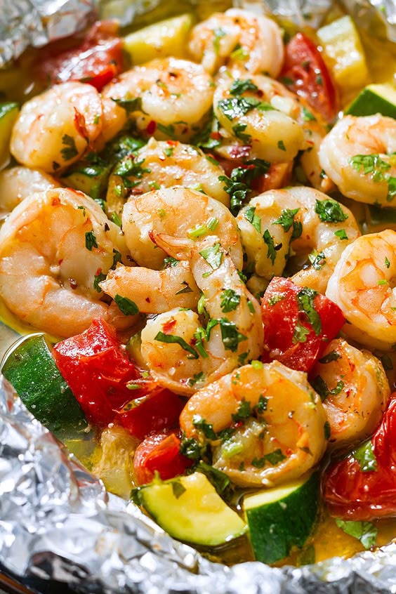 Lemon Garlic Herb Shrimp In Foil Packets