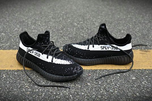 youth yeezy shoes