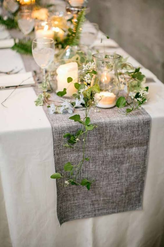 Minimalist table runner - from ModWedding - Click for more Minimalist table runner