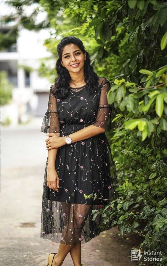 Aishwarya Lekshmi Latest Cute HD Photos/Wallpapers (1080p,4k)