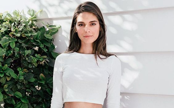 caitlin-stasey