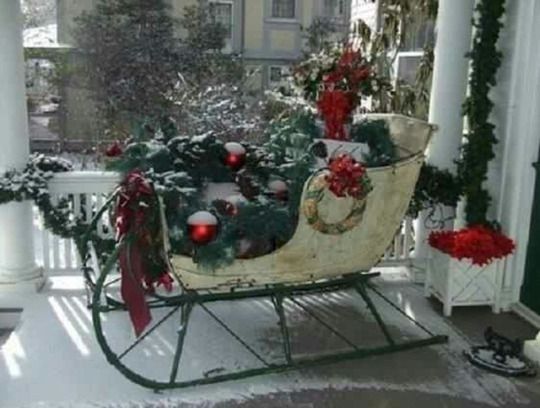 24 Attractive Christmas Sleigh Decoration Inspirations Godfather Style Holiday Decor Christmas Christmas Sleigh Christmas Sleigh Decorations
