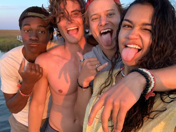 Outer Banks Didn’t Mean To Create Netflix\'s Hottest New YA Cast. But This Is How It Happened