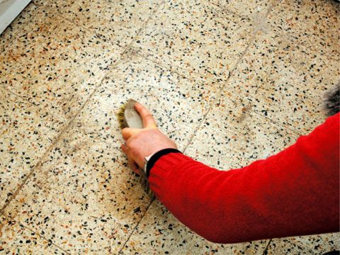 Those tough black scuff marks on your kitchen floor wonât be so tough anymore if you spray them with WD-40. Use WD-40 to help remove tar and scuff marks on all your hard-surfaced floors. It wonât harm the surface, and you wonât have to scrub nearly as much. Remember to open the windows if you are cleaning a lot of marks.
